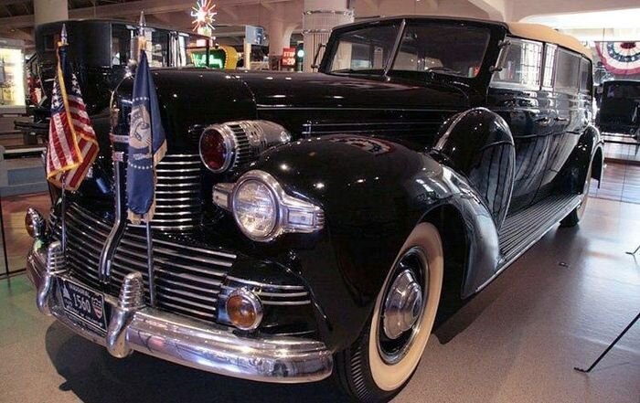 Автомобили президентов США (8 фото)