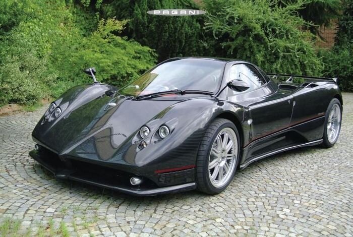 Ремонтировать Pagani Zonda F или купить новый Lamborghini (6 фото)