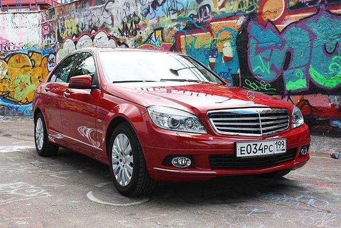 Тест-драйв Mercedes-Benz C180K (28 фото)