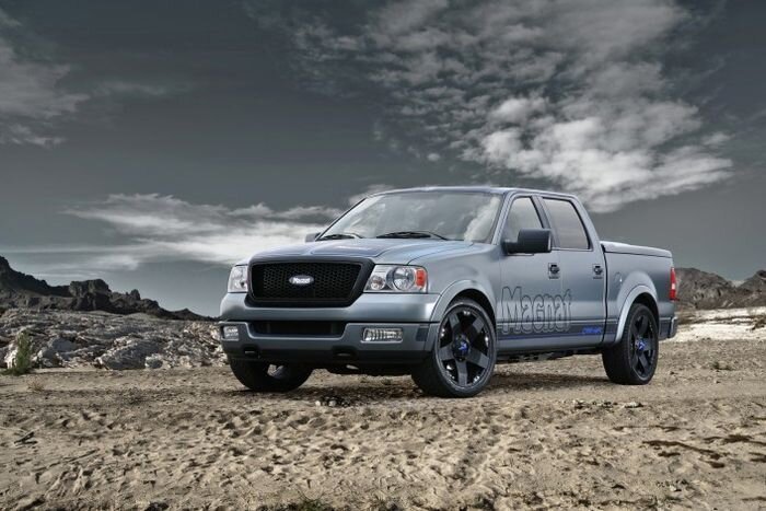 20 киловатт музыки в Ford F150 от Magnat Audio (16 фото)