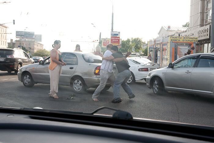 Встреча старых друзей на дороге (13 фото)