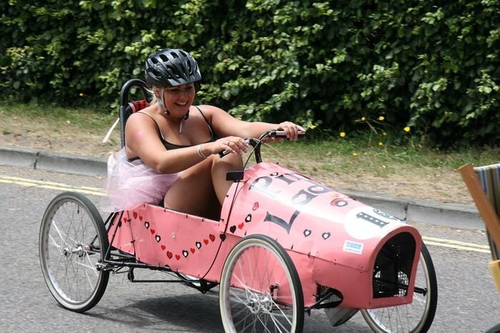 Забавные гонки British Pedal Car 2010 (35 фото)