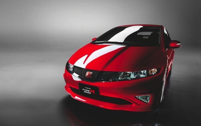 Honda прекращается поставки Civic Type-R в Европу (13 фото)