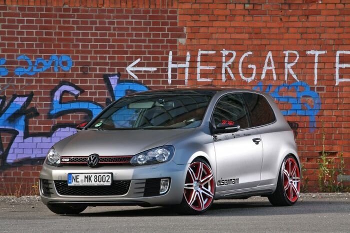 Над Volkswagen Golf GTI поработали немецкие тюнеры (23 фото)