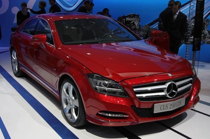 Официальная премьера Mercedes-Benz CLS (24 фото)