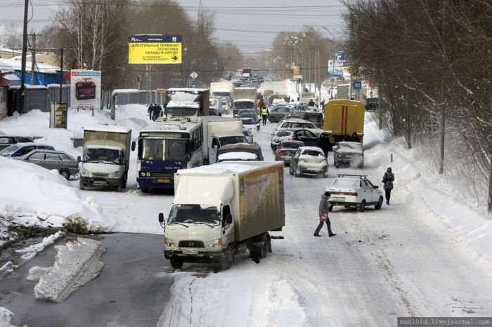 Зимние потопы в Екатеринбурге (24 фото)