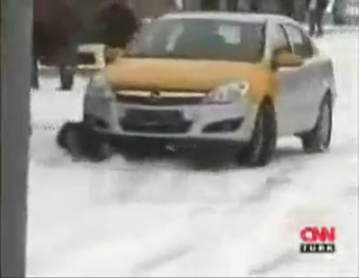 Пешеход-тормоз (видео)