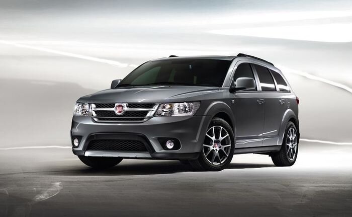 Fiat Freemont продолжение истории Dodge Journey (3 фото)