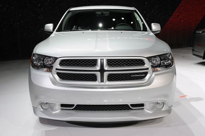 Еще одна новинка в Чикаго Dodge Durango Heat (8 фото)