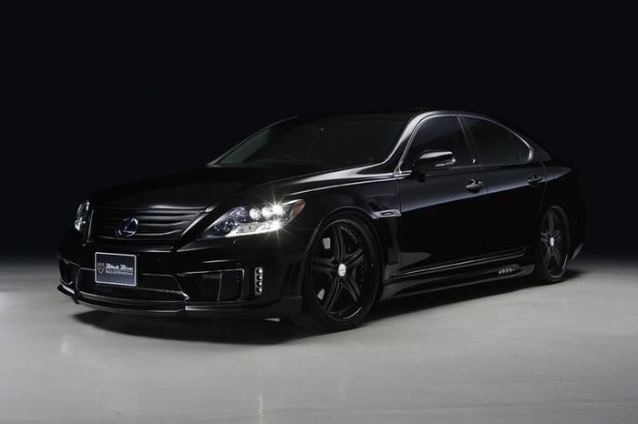 Lexus LS460 Black Bison от Wald International (17 фото)