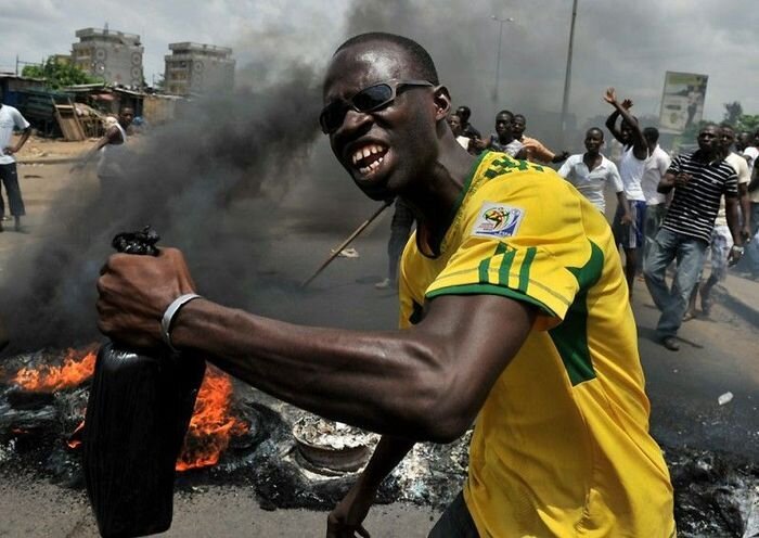 Кот-д’Ивуар на грани гражданской войны (27 фото)