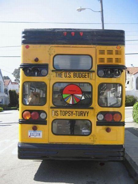 Креативный школьный автобус (7 фото)