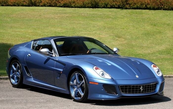 Эксклюзивный Ferrari Superamerica 45 (13 фото+3 видео)