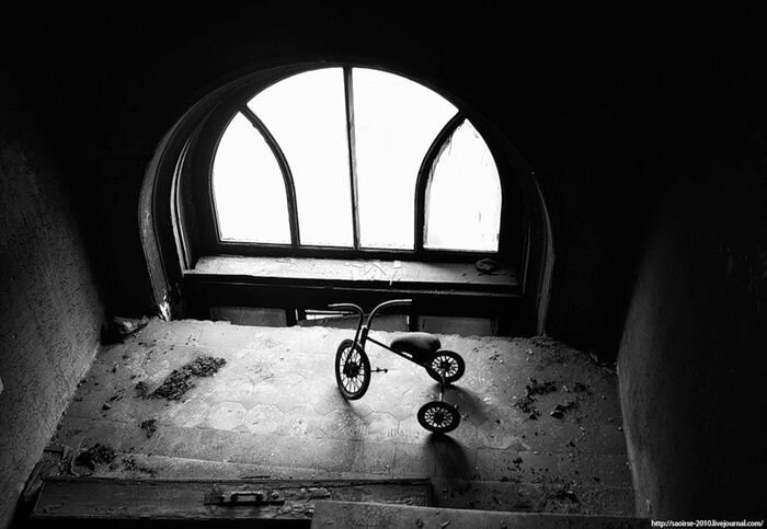 Мертвый дом ( 27 фото)