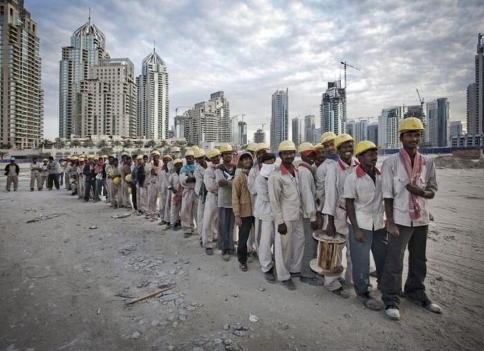 Рабство в Дубай сегодня (24 фото)