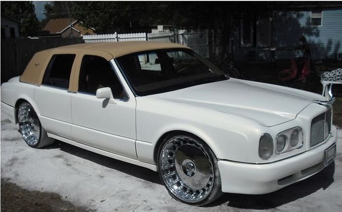 Bentley Arnage из старенького Lincoln Town Car (6 фото)