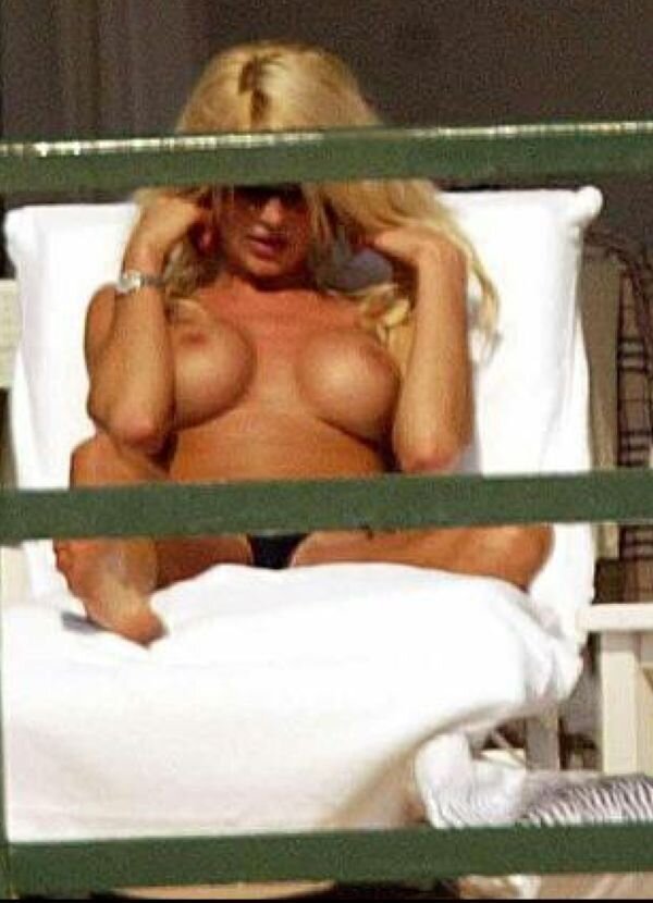  Victoria Silvstedt (3 фотографии)