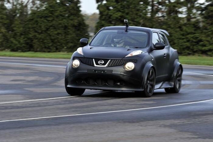 Первые живые фотографии Nissan Juke-R (76 фото+видео)