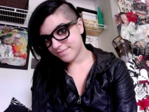 Girls That Look Like Skrillex 