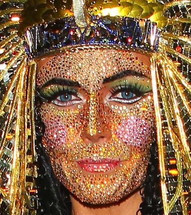Heidi Klum Bedazzled Her Entire Face 