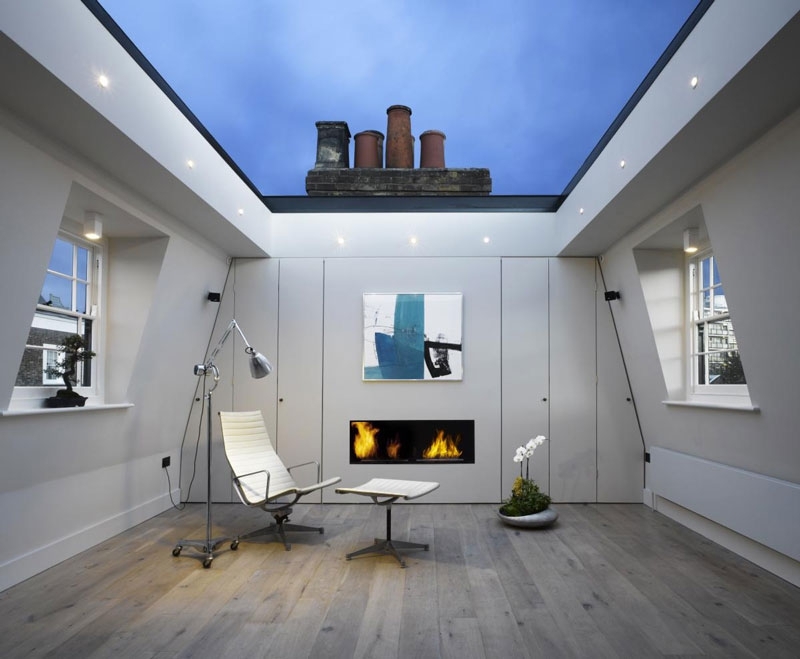 House in London With a Retractable Glass Roof 