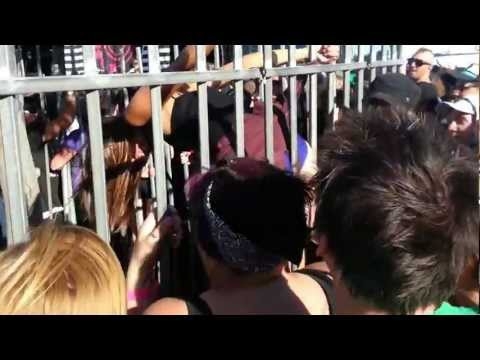 Girl Gives Herself ‘Atomic Wedgie’ Climbing Fence