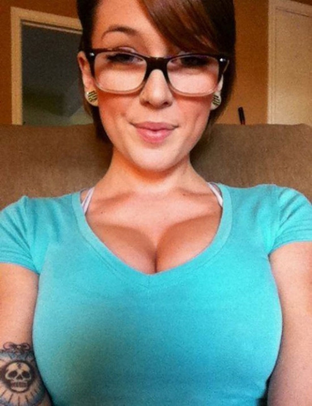 Sexy Girls With Glasses