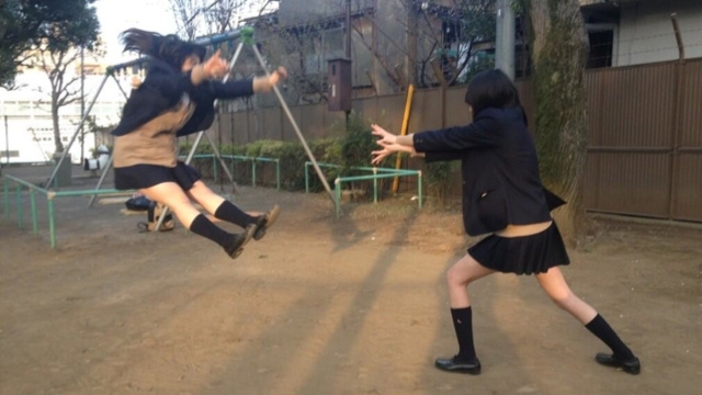 Latest Japanese Schoolgirl Trend: Fake Dragon Ball Attacks