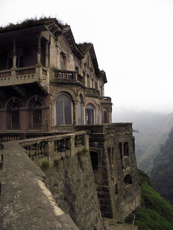 Tequendama Falls &amp; The Haunted Hotel