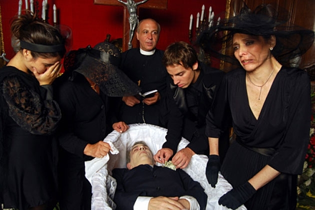 Your Funeral Won’t Be So Depressing If You Hire People to Attend It