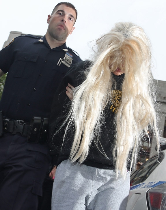 Amanda Bynes Busted For Weed, And Throwing A Bong Out The Window!