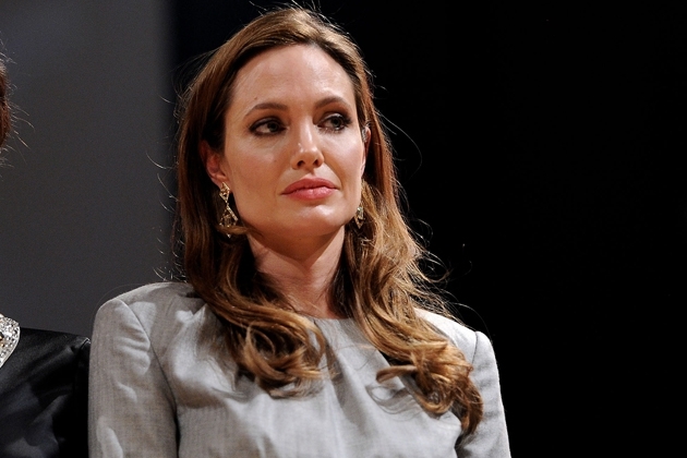 Angelina Jolie Mourning Death of Beloved Aunt