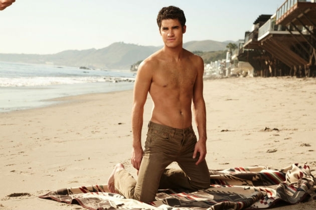 Darren Criss Gives Us ‘Glee’ With Those Sexy Moves 