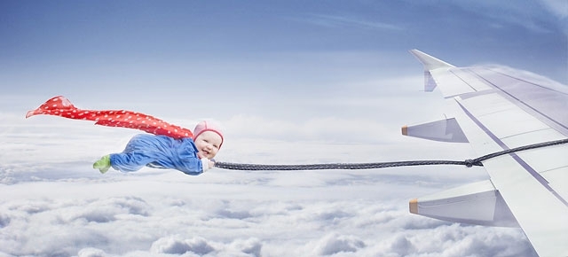 Photographer ‘Shops His 1-year-old Daughter Into Crazy Situations 