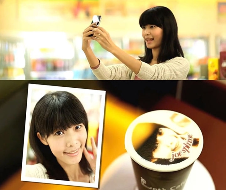 Creative Coffee Shop Prints Edible Self-Portraits on Lattes
