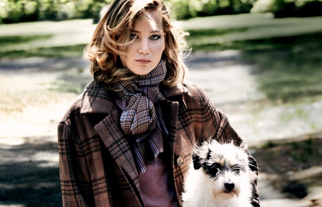 Jennifer Lawrence With Dogs 'Vogue' Photos