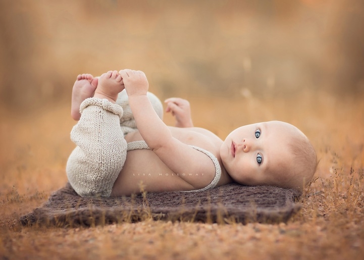 Mother Takes Breathtaking Photos of Her Ten Kids