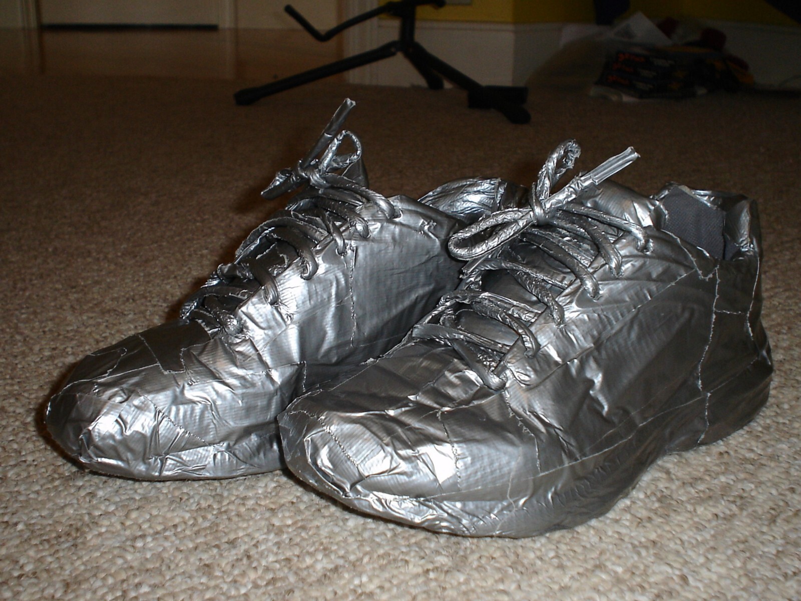 20 Alternative Uses For Duct Tape