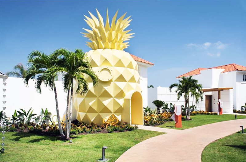 Spongebob Fans Can Now Sleep In A Real-Life Pineapple Hotel, Just Not Under The Sea