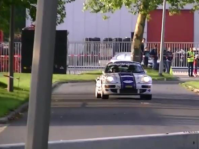 Полет Porsche 911