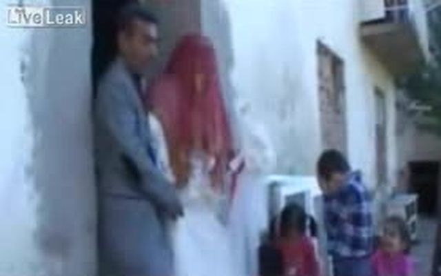 Обрушение балкона на турецкой свадьбе