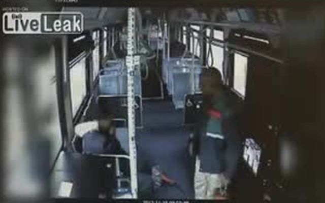 Водитель автобуса жестоко избил упрямого пассажира
