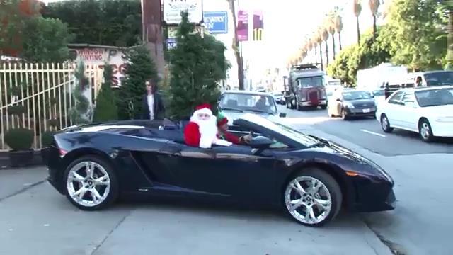 Санта-Клаус на Lamborghini