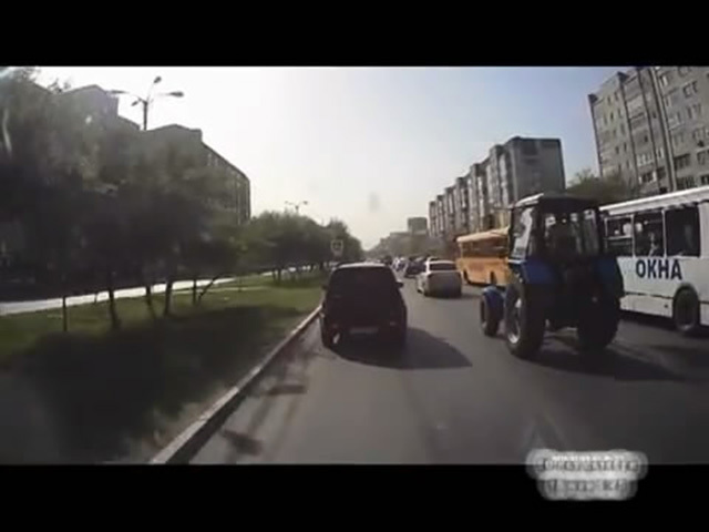 Авария с трактором