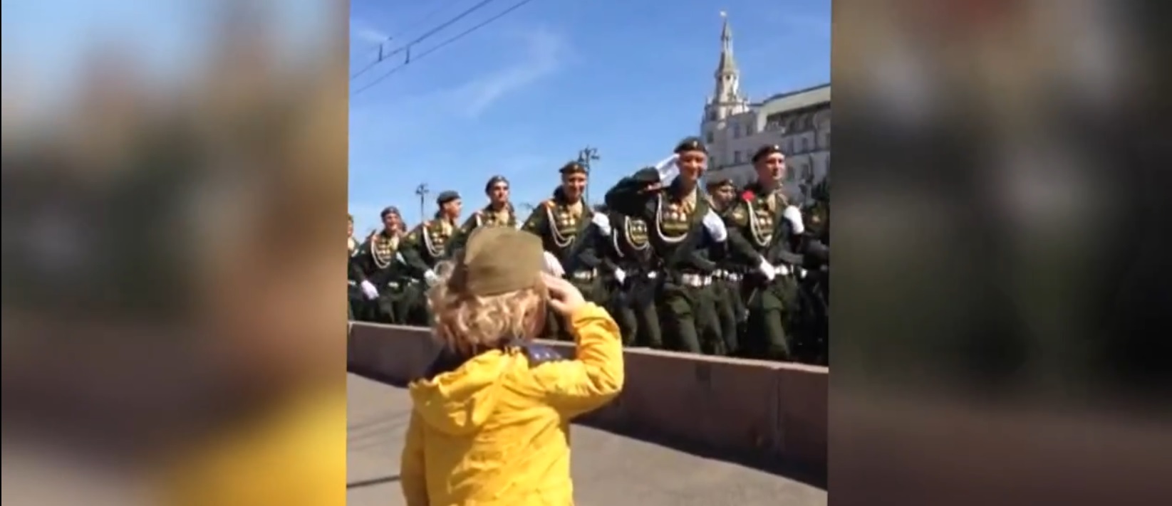 На репетиции парада Победы военные ответили на приветствие маленького генерала