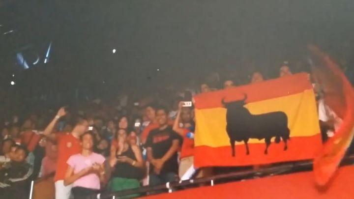 На ЧМ по бадминтону в Индонезии случайно включили фашистскую версию гимна Испании