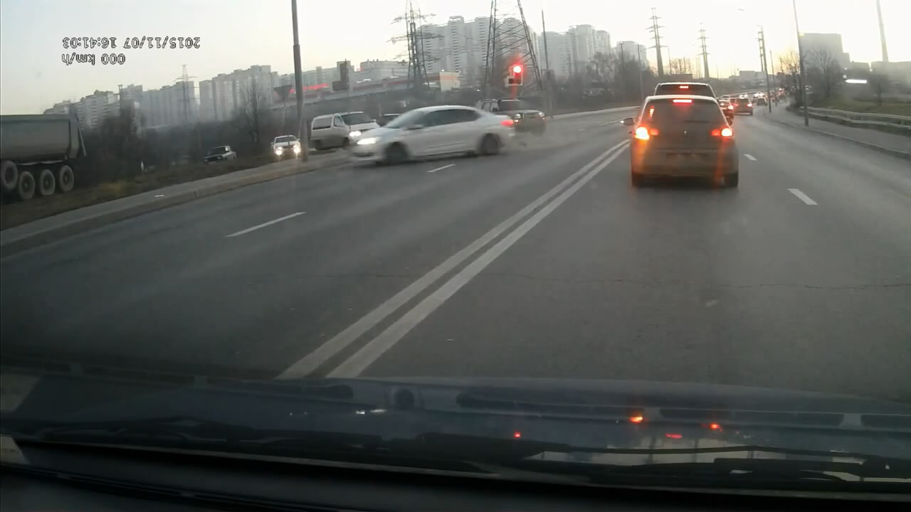 ДТП на Путилковском шоссе в Москве