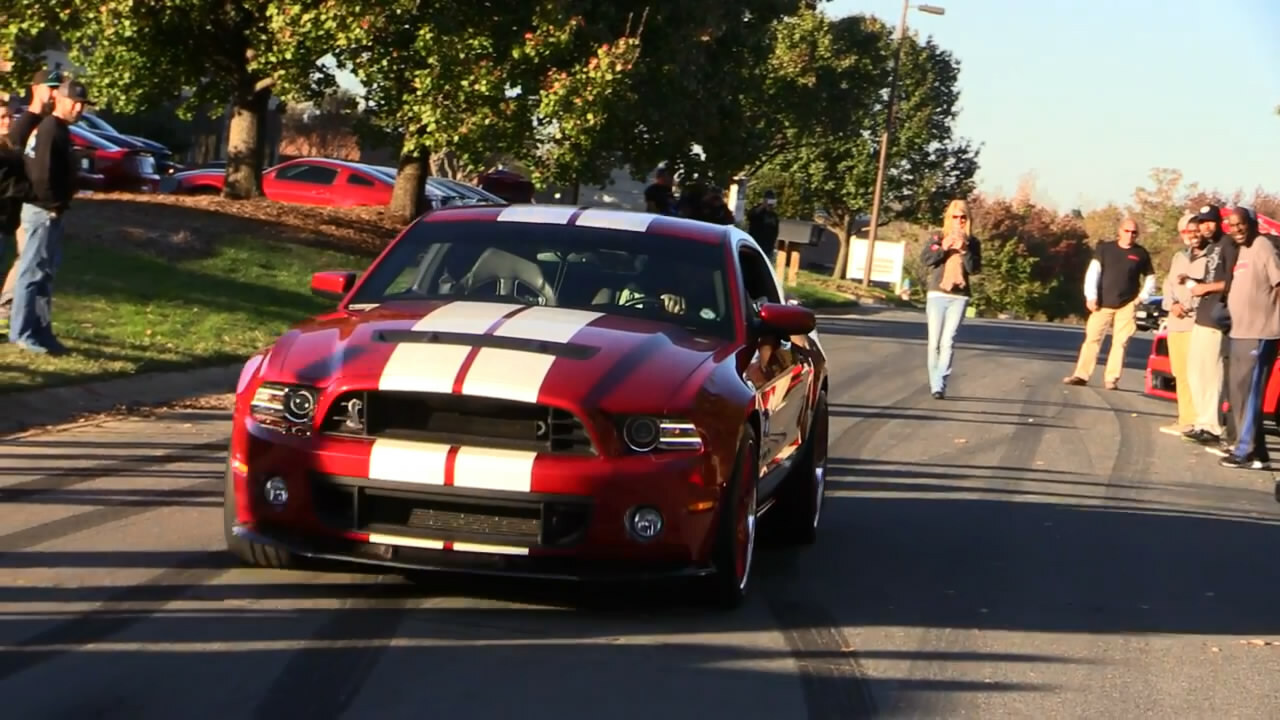 Нелепая и серьезная авария с участием Shelby GT500