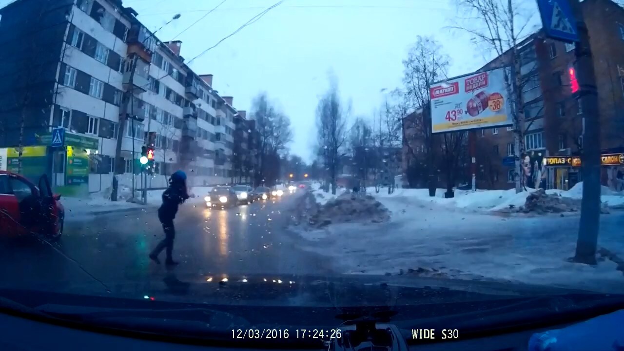 Столкновение на перекрестке в Сыктывкаре