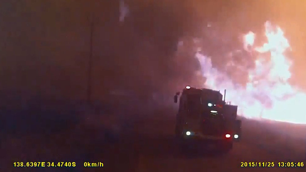 Столкновение пожарных машин в Австралии  